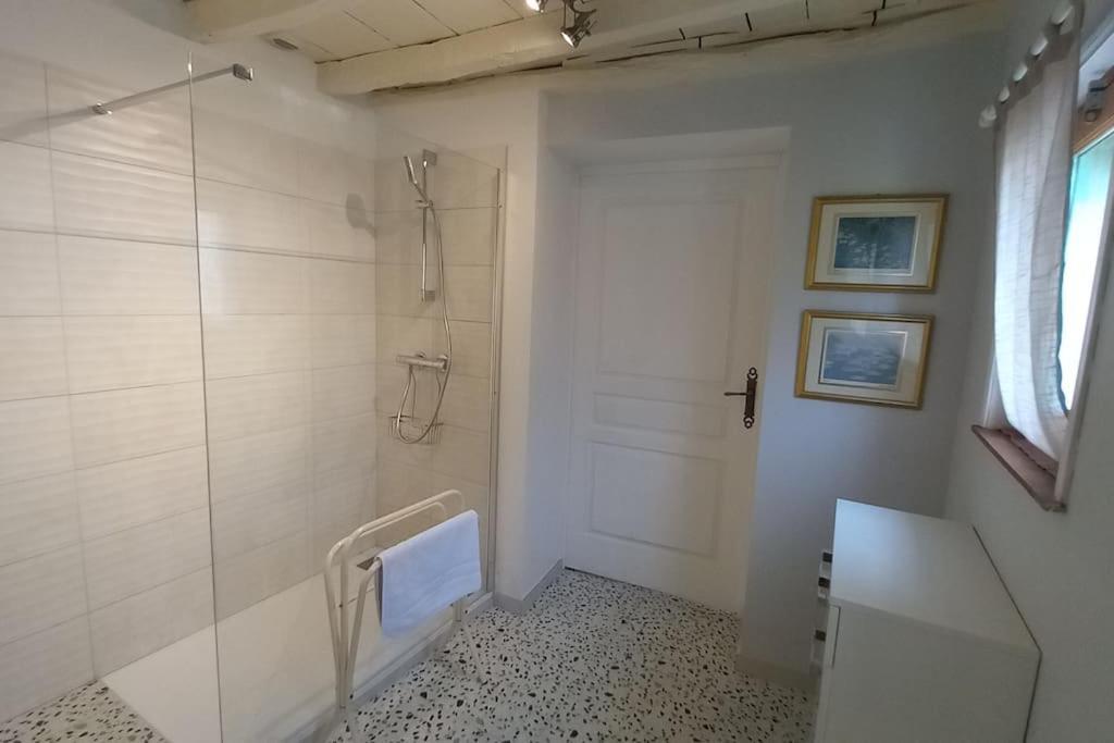 Le Logis De La Tour Villa Loudun Eksteriør bilde
